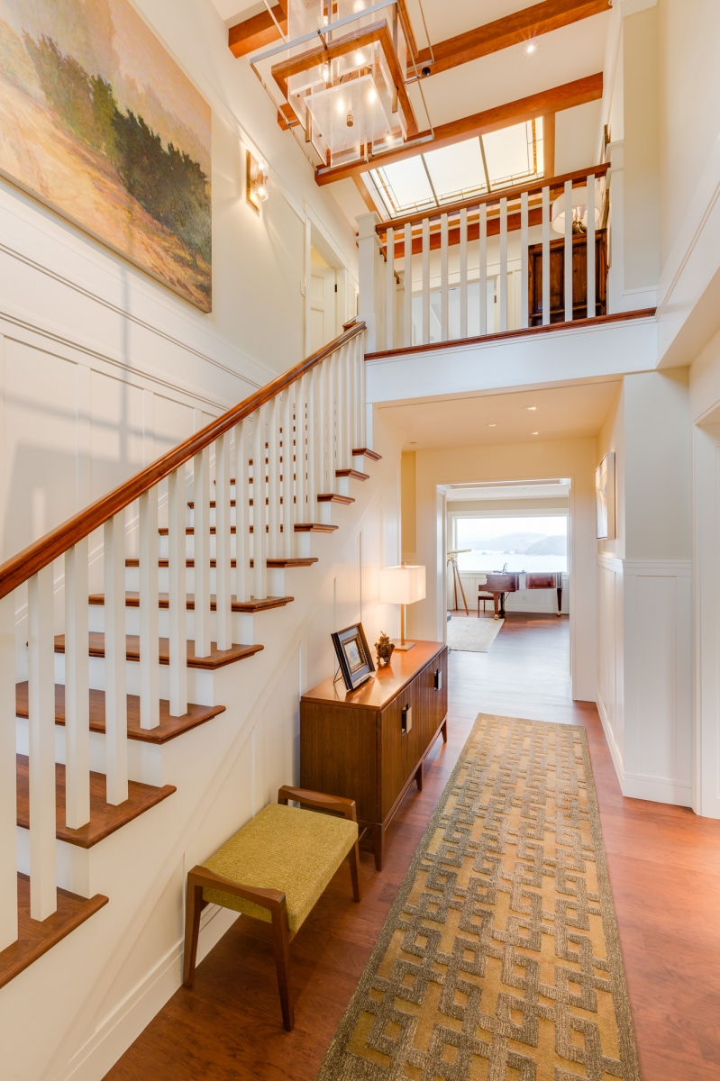 2nd Floor - Atrium      